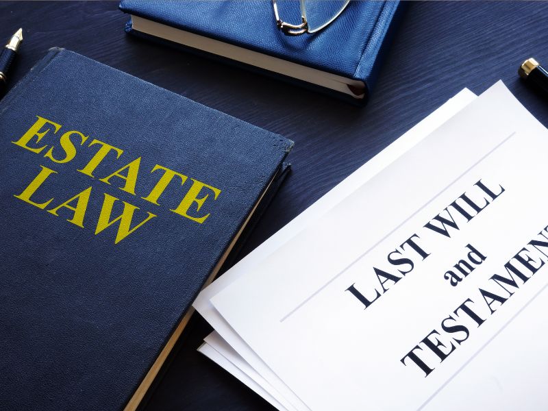 differences between wills and trusts